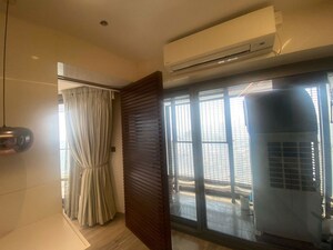 Room in 3.5 BHK Apartment at Lodha World View, Worli – for Rent