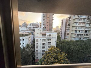 2 BHK Apartment – Exterior View View at Santacruz West - for Rent