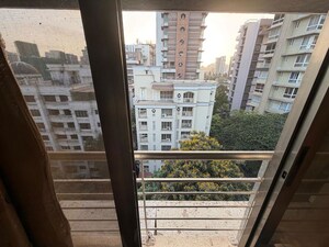 Balcony in 2 BHK Apartment at Santacruz West – for Rent