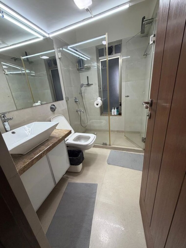 Bathroom, santacruz west 2 Bedroom 800 Sq.Ft. Apartment In Santacruz West Mumbai 10319355
