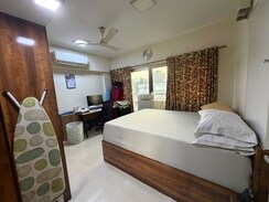 2 BHK Apartment For Rent in Santacruz West