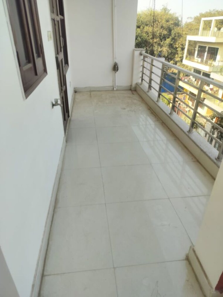 Balcony, sector 51 2 Bedroom 1377 Sq.Ft. Builder Floor In Sector 51 Gurgaon 10319386