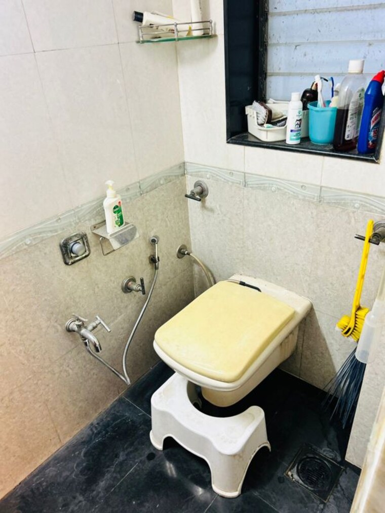 Attached Bathroom, chunabhatti 2 Bedroom 640 Sq.Ft. Apartment In Chunabhatti Mumbai 10319391