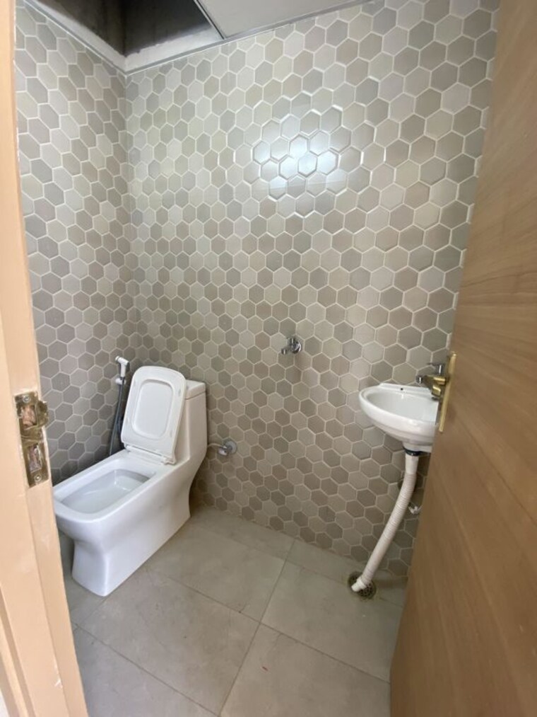 Bathroom, ska-orion 3 Bedroom 1900 Sq.Ft. Apartment In Sector 143b Noida 10319423