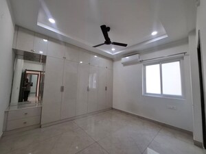 Building Lobby in 3 BHK Apartment at Cybercity Rainbow Vistas, Hi Tech City – for Rent