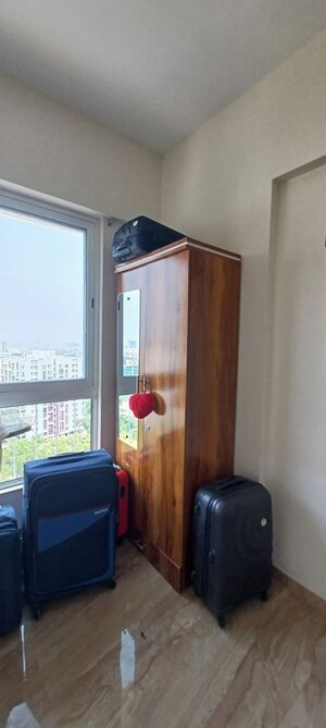 Furnished Amenities in 2 BHK Apartment at VTP Solitarie, Baner – for Rent