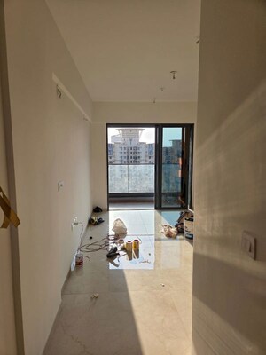 Room in 1.5 BHK Apartment at Runwal Bliss, Kanjurmarg East – for Rent