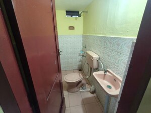 Bathroom in 2 BHK Apartment at Kathrikadavu – for Rent