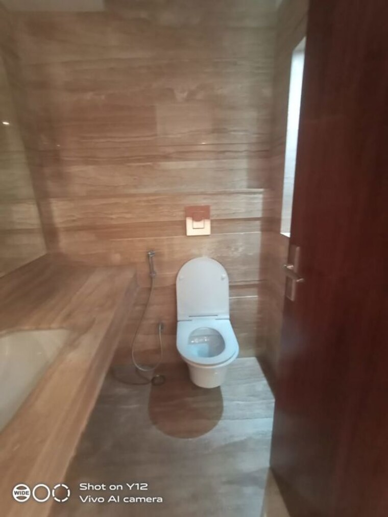 Bathroom, greater kailash i 4 Bedroom 2700 Sq.Ft. Builder Floor In Greater Kailash I Delhi 10319572