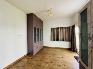 Room in 3 BHK Villa at Sark Garden Villas, Mokila – for Rent