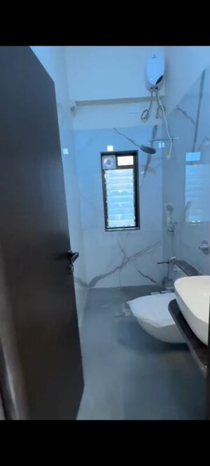 Bathroom in 2.5 BHK Apartment at Alamdar The Auro, Lower Parel – for Rent