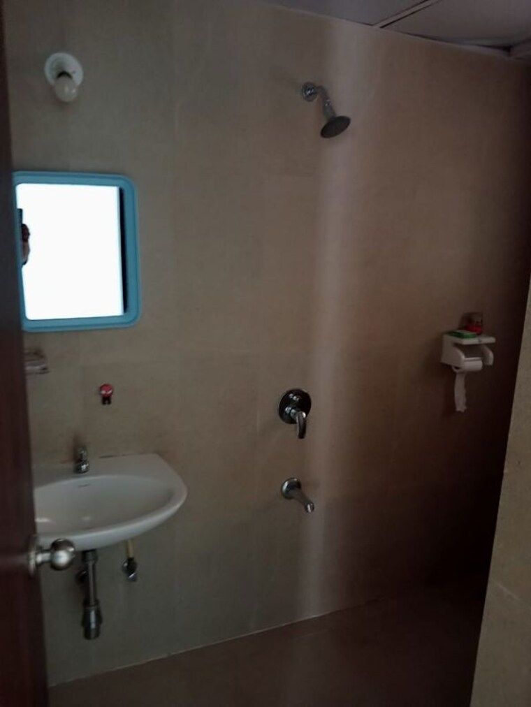 Bathroom, runwal-eirene 2 Bedroom 550 Sq.Ft. Apartment In Balkum Pada Thane 10319609