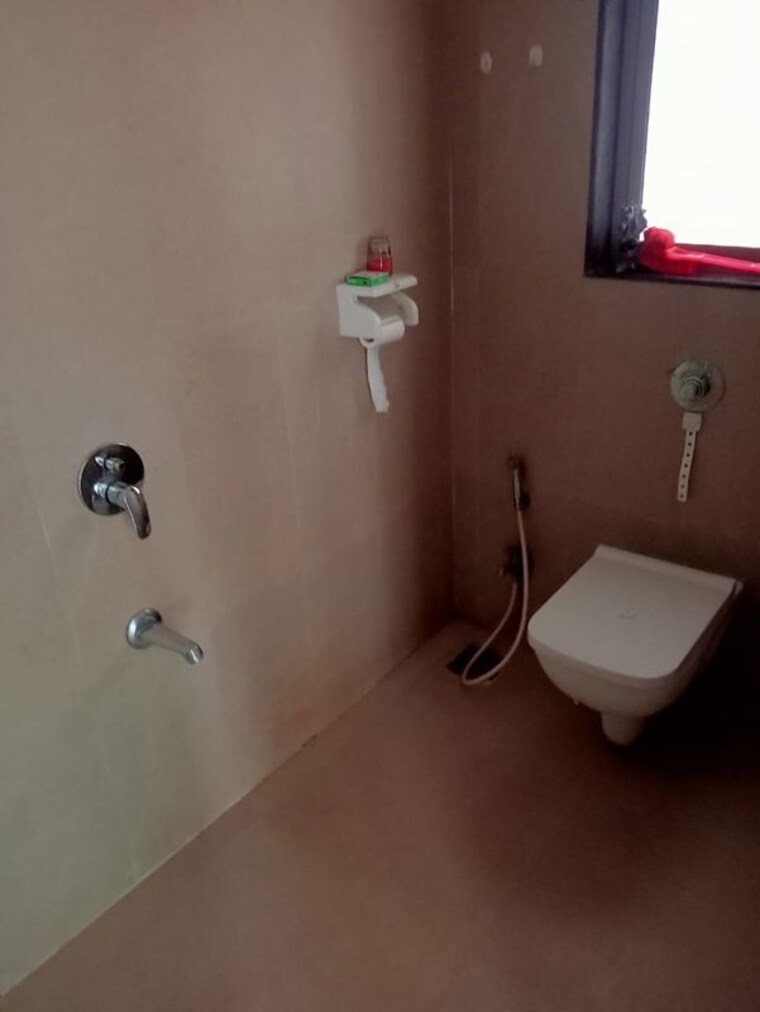 Bathroom, runwal-eirene 2 Bedroom 550 Sq.Ft. Apartment In Balkum Pada Thane 10319609