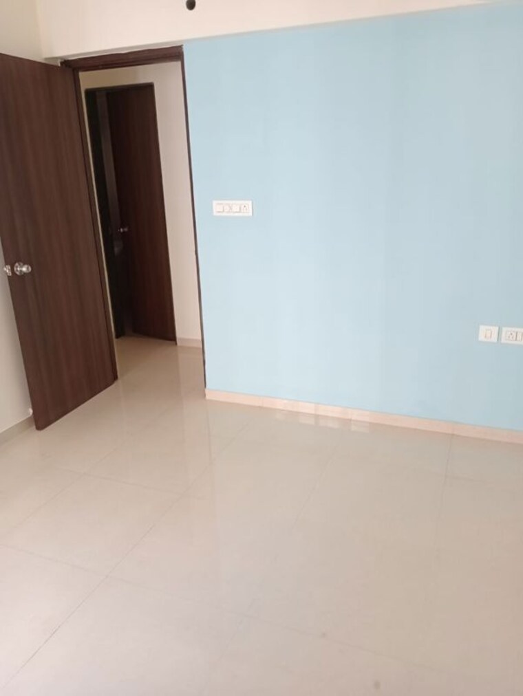 Room, runwal-eirene 2 Bedroom 550 Sq.Ft. Apartment In Balkum Pada Thane 10319609