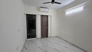 Room in 2 BHK Apartment at Signature The Millennia 3, Sector 37d – for Rent