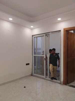 Room in 3 BHK Builder Floor at Sector 14 – for Sale