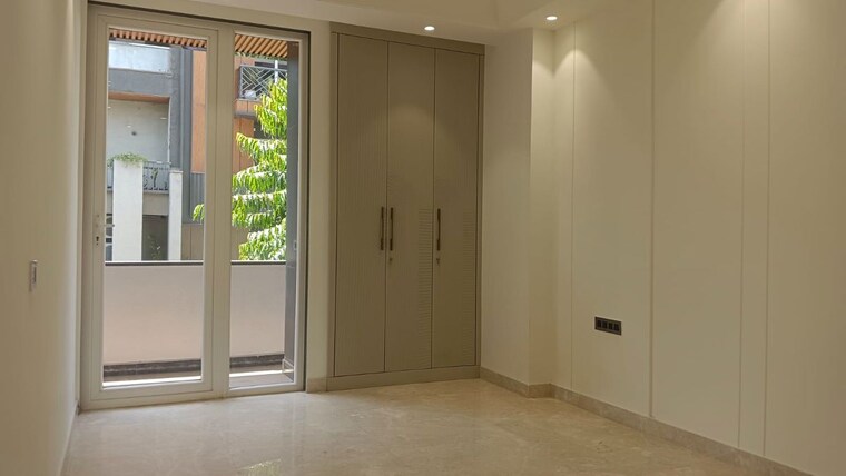 Bedroom, greater kailash i 3 Bedroom 1872 Sq.Ft. Builder Floor In Greater Kailash I Delhi 10319617