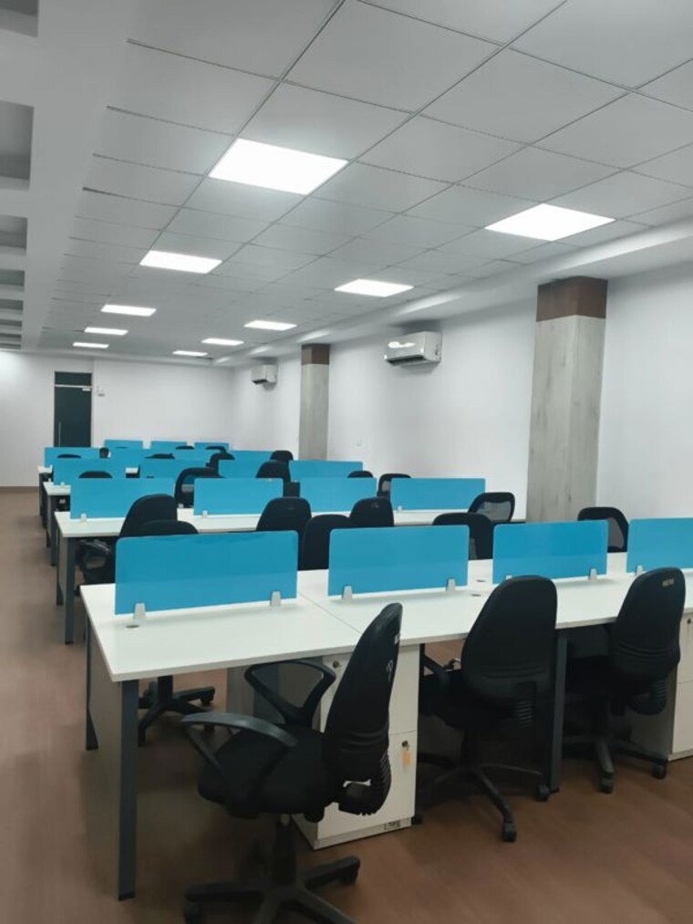 Team Area, sector 2 Commercial Office Space 3200 Sq.Ft. In Sector 2 Noida 10319631