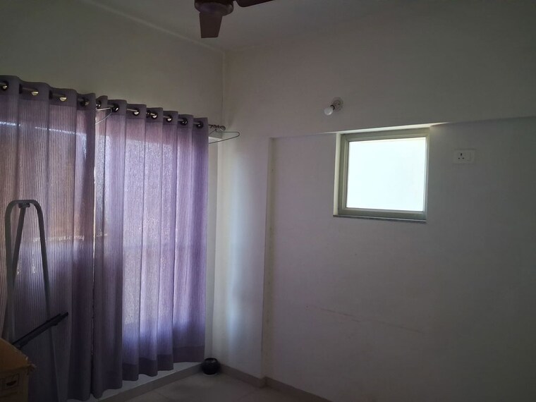Room, adani-the-meadows 2.5 Bedroom 1350 Sq.Ft. Apartment In Near Vaishno Devi Circle On Sg Highway Ahmedabad 10319585