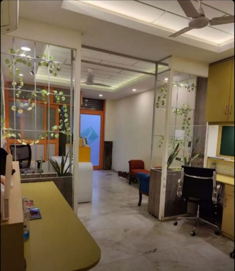 Lobby, chittaranjan park Commercial Office Space 800 Sq.Ft. In Chittaranjan Park Delhi 10319655