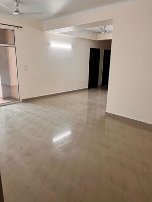 Room in 3 BHK Apartment at JKG Palm Court, Sector 16c Greater Noida – for Rent