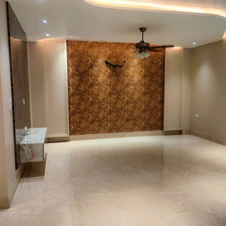 Room, new industrial township 4 3 Bedroom 1400 Sq.Ft. Builder Floor In New Industrial Township 4 Faridabad 10319686