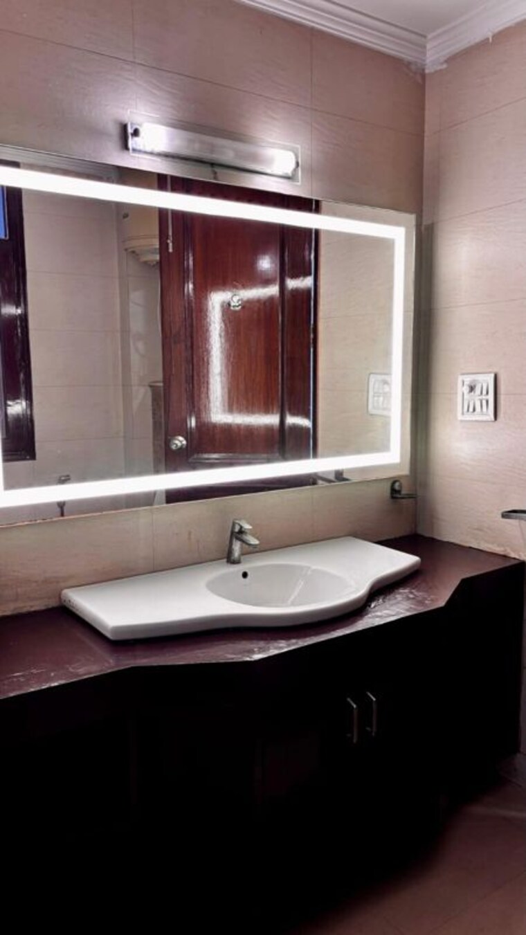Kitchen, sector 56 5 Bedroom 261 Sq.Yd. Builder Floor In Sector 56 Gurgaon 10319681