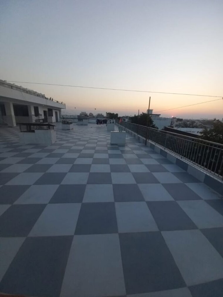 Terrace, sector 12 2 Bedroom 1200 Sq.Ft. Builder Floor In Sector 12 Gurgaon 10319683