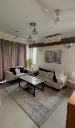 2 BHK + Servant Room Apartment For Rent in Emaar MGF Emerald Hills