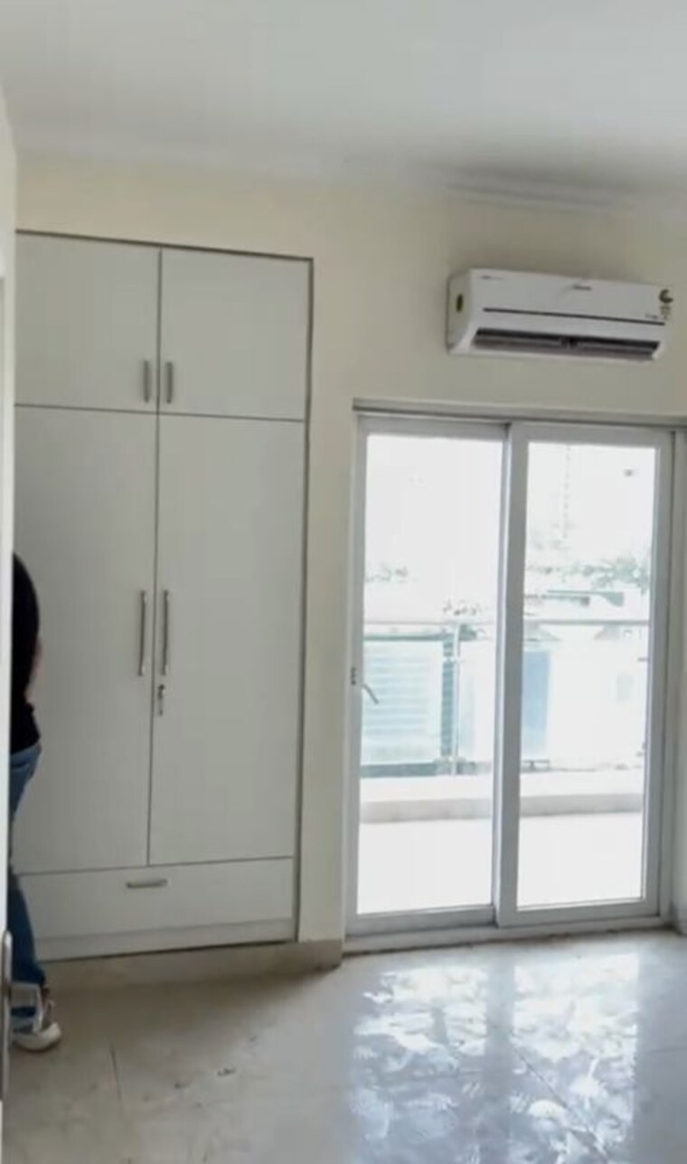 Room, shree-vardhman-victoria 3 Bedroom 1950 Sq.Ft. Apartment In Sector 70 Gurgaon 10319734