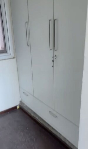 Furnished Amenities in 3 BHK Apartment at Shree Vardhman Victoria, Sector 70 – for Rent