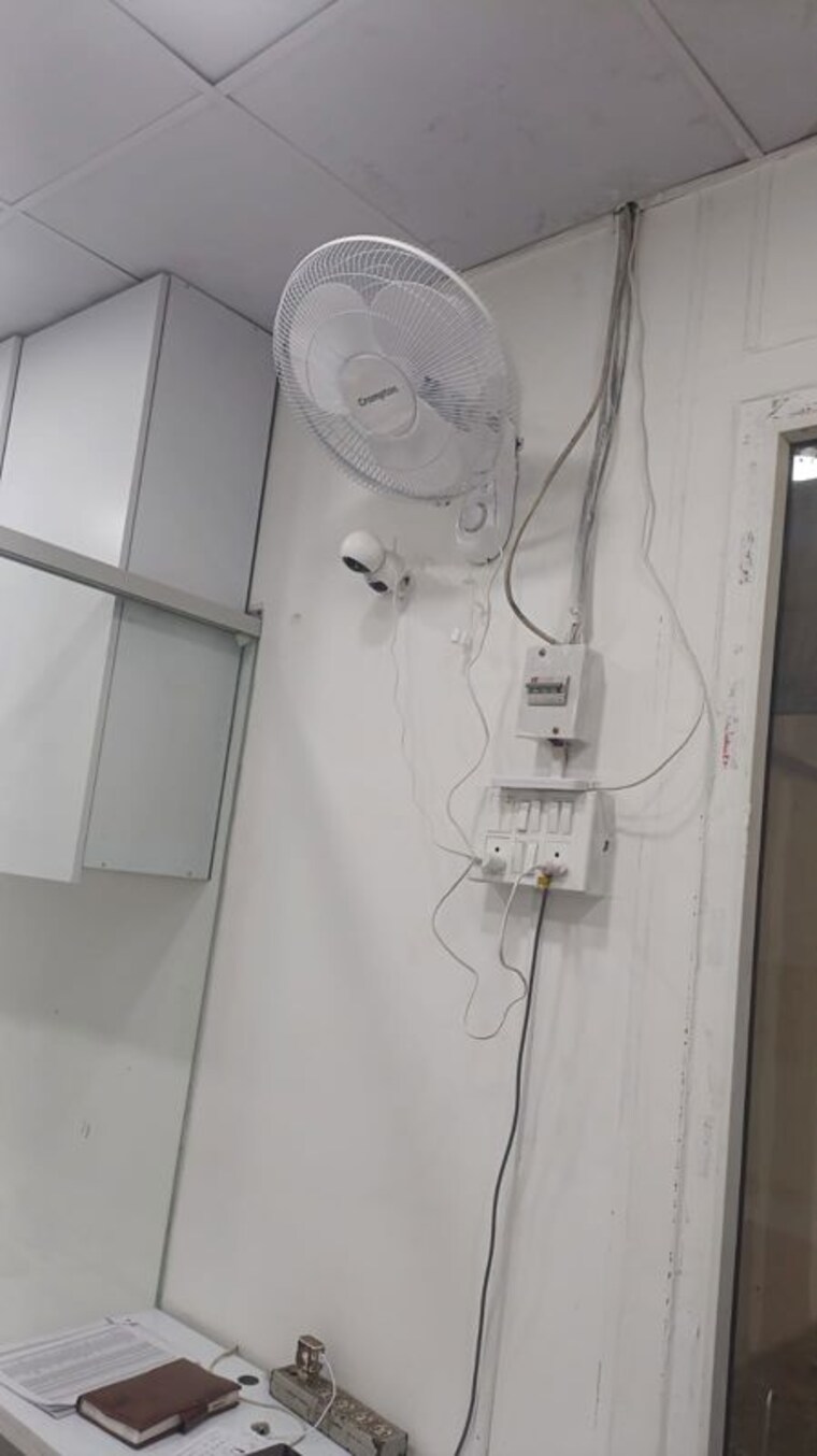 Bathroom, gaur-city-center Commercial Office Space 400 Sq.Ft. In Sector 4 Greater Noida Greater Noida 10319742