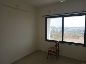 Room in 1 BHK Apartment at Skyi Songbirds, Bavdhan – for Sale