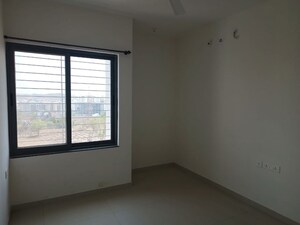 Room in 1 BHK Apartment at Skyi Songbirds, Bavdhan – for Sale