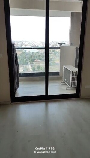 Room in 2 BHK Apartment at M3M Skywalk, Sector 74 – for Rent