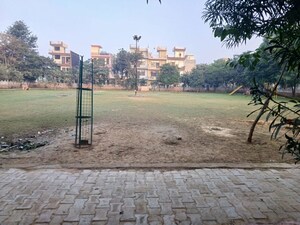  Plot For Sale in Gaur Yamuna City