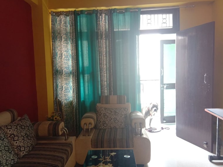 Living Room, xu iii greater noida 2 Bedroom 120 Sq.Mt. Independent House In Xu Iii Greater Noida Greater Noida 10319776