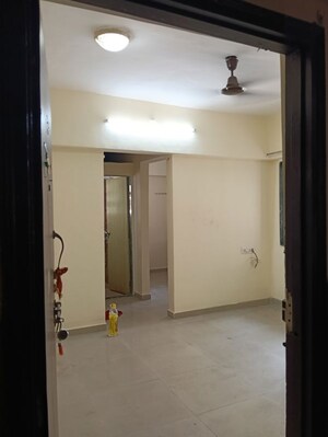 Room in 1 RK Apartment at Haware Citi, Ghodbunder Road – for Rent