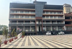 Showroom For Sale in New Aster Plaza