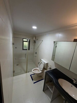 Washroom in 2 BHK Apartment at Juhu – for Rent