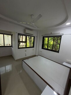 2 BHK + Extra Room Apartment For Rent in Juhu