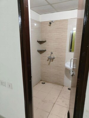 Bathroom in 3 BHK Apartment at UPAVP Bhagirathi Enclave, Raebareli Road – for Rent