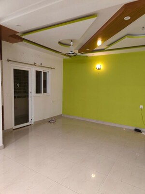 Room in 3 BHK Apartment at UPAVP Bhagirathi Enclave, Raebareli Road – for Rent