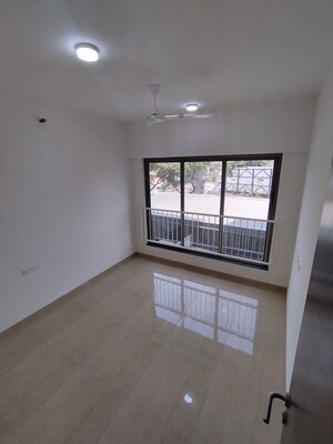 Room in 2 BHK Apartment at Mahindra Alcove, Chandivali – for Rent
