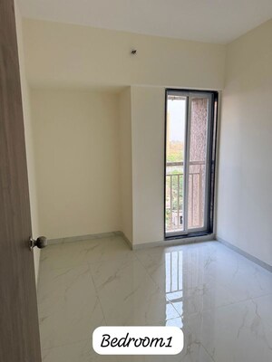 Room in 2 BHK Apartment at Anant Metropolis Insignia Towers, Kasarvadavali – for Rent