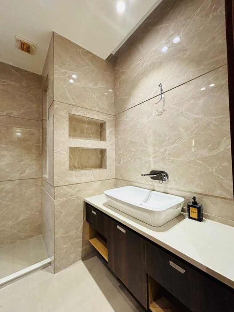 Kitchen, bptp-green-oaks 3 Bedroom 200 Sq.Ft. Builder Floor In Sector 70a Gurgaon 10319852