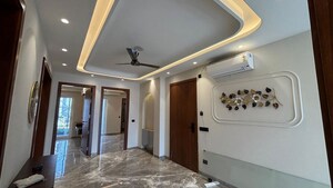Building Lobby in 3 BHK Builder Floor at BPTP Green Oaks, Sector 70a – for Sale