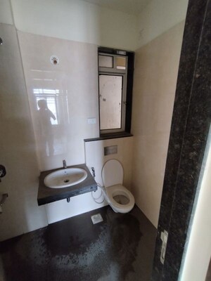 Bathroom in 1.5 BHK Apartment at Sheth Avante, Kanjurmarg West – for Rent