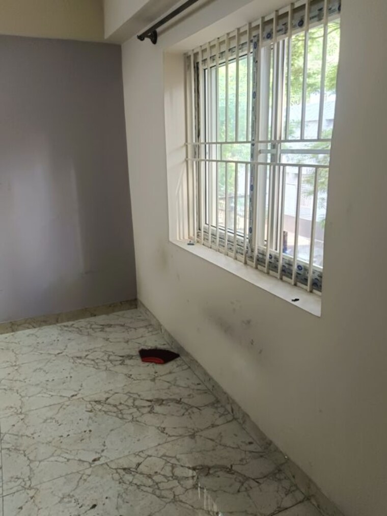 Balcony, embassy-icon 2 Bedroom 1250 Sq.Ft. Apartment In Infantry Road Bangalore 10272941
