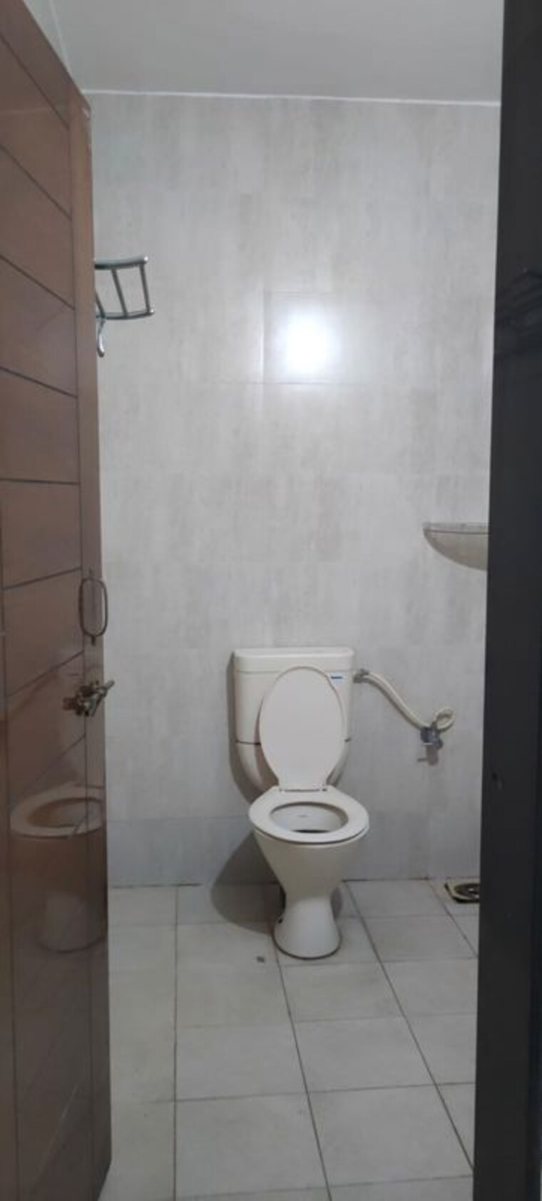 Bathroom, gk-rose-icon 3 Bedroom 1589 Sq.Ft. Apartment In Pimple Saudagar Pune 10309633